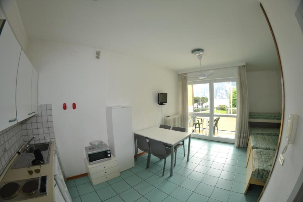 Studio mit Balkon und Seeblick